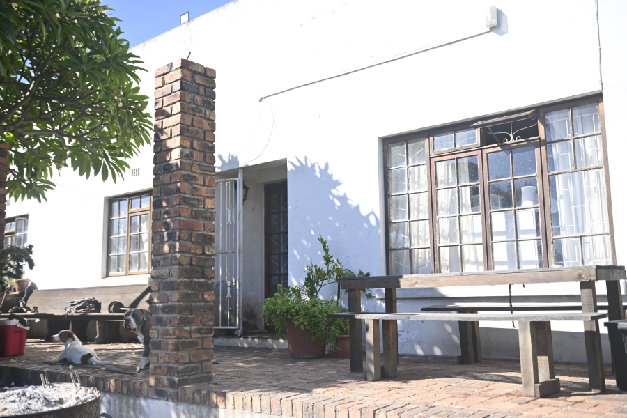 5 Bedroom Property for Sale in Stellenbosch Farms Western Cape
